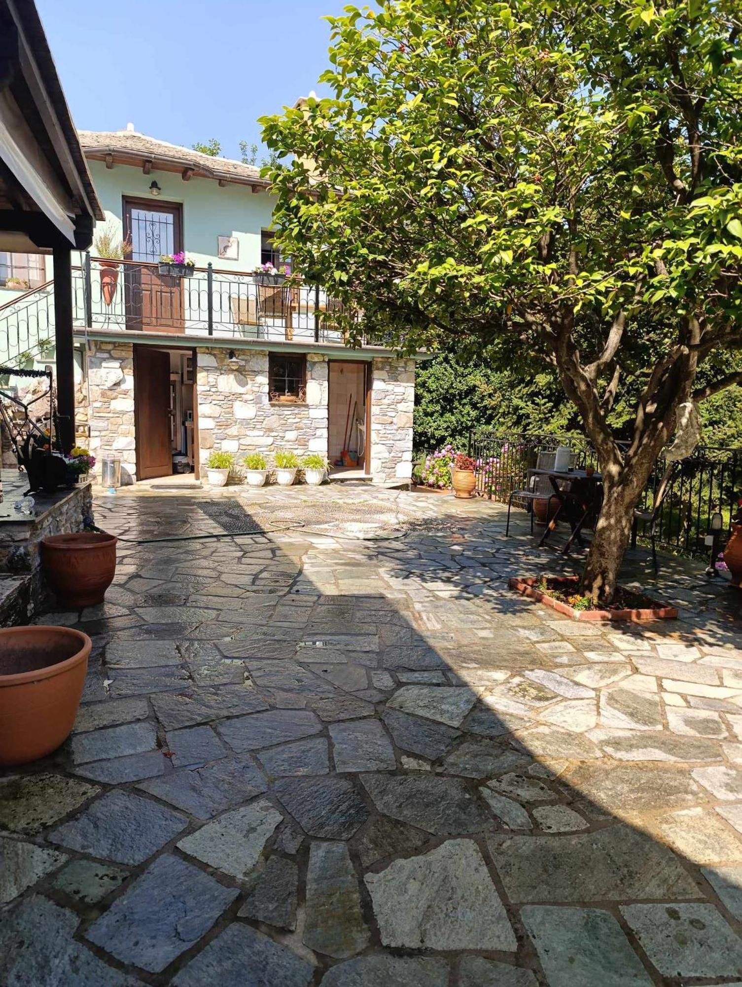 Μountain Whispers Apartment Mouresi Ngoại thất bức ảnh