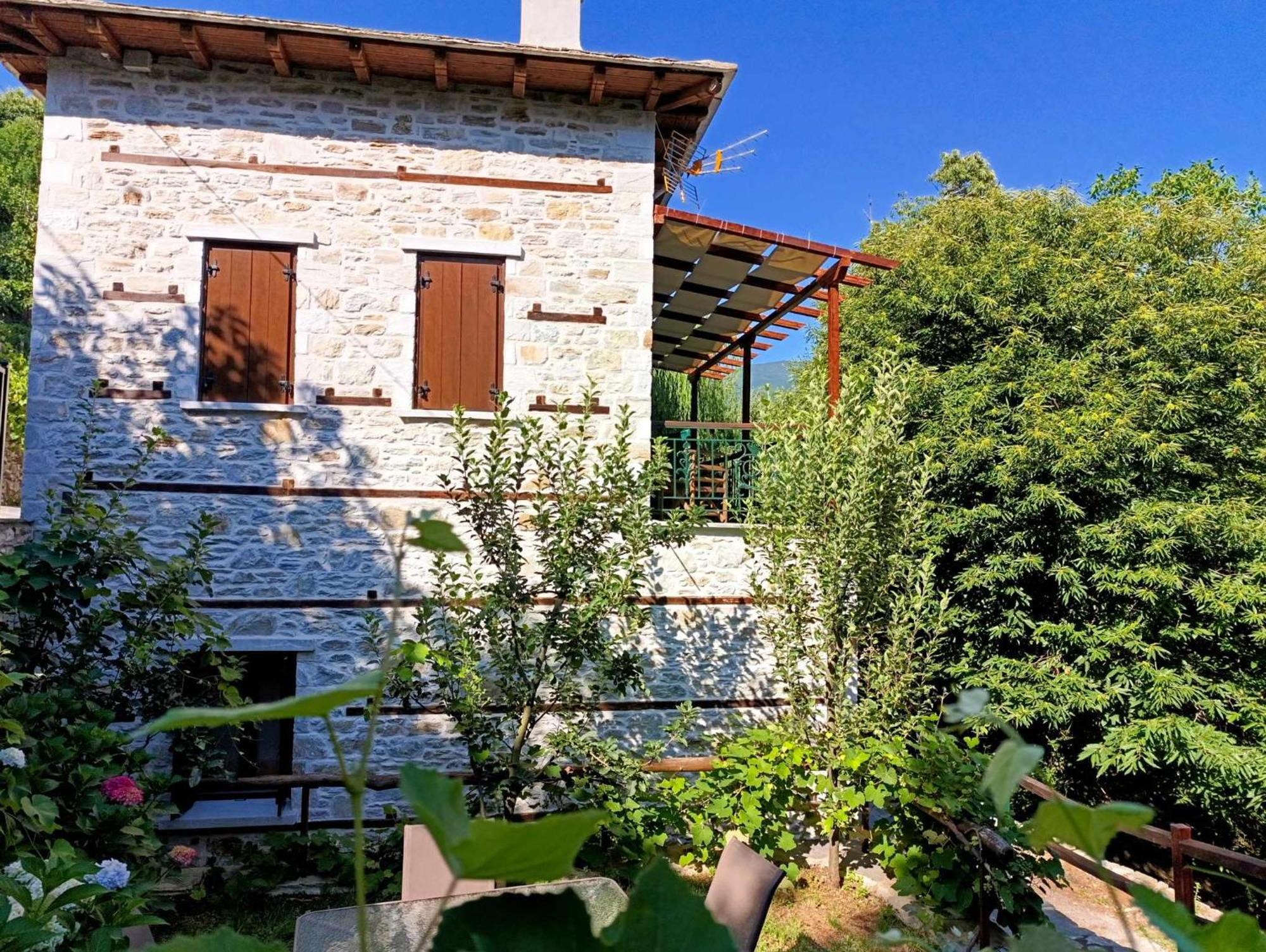 Μountain Whispers Apartment Mouresi Ngoại thất bức ảnh