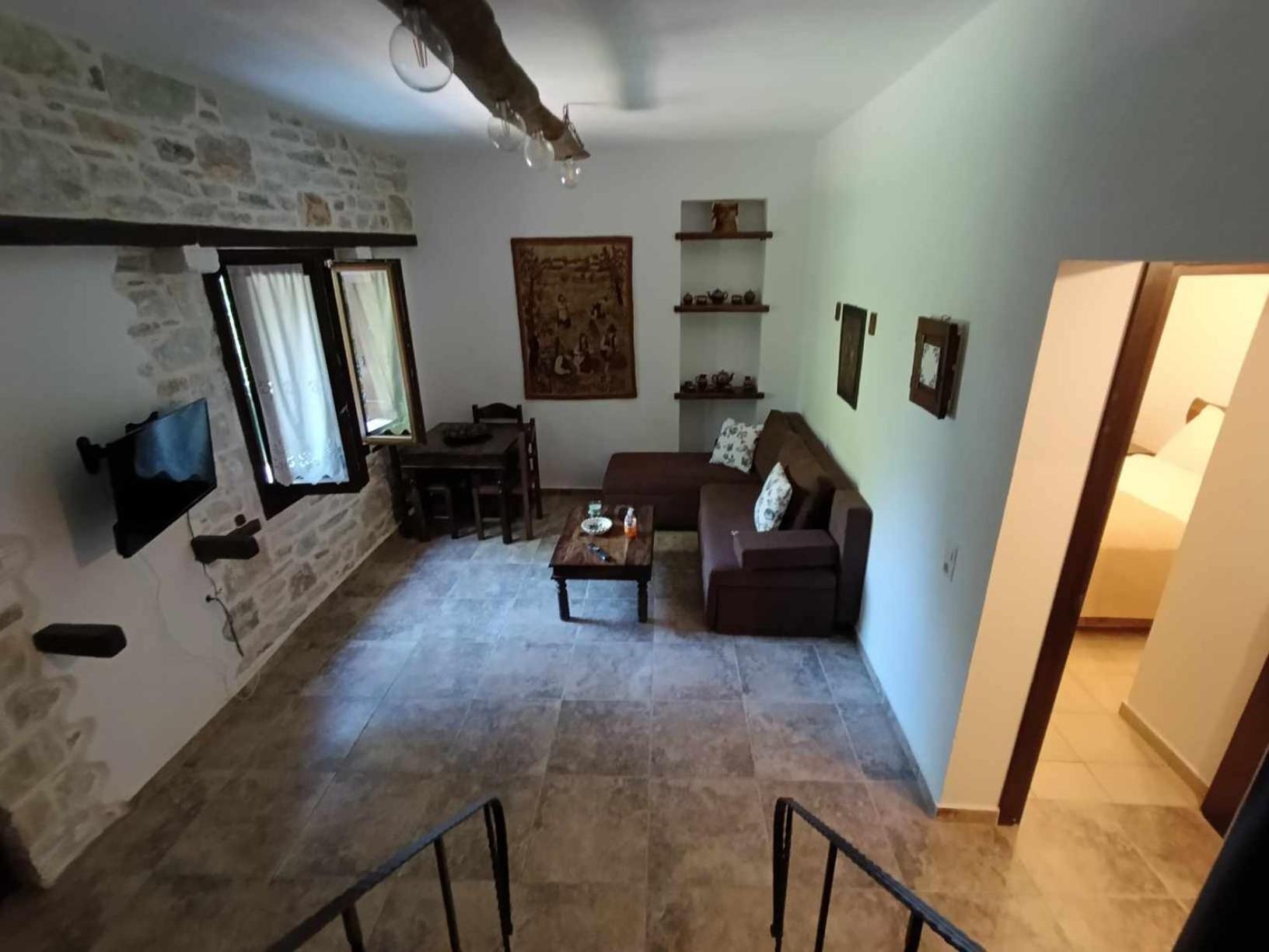 Μountain Whispers Apartment Mouresi Ngoại thất bức ảnh
